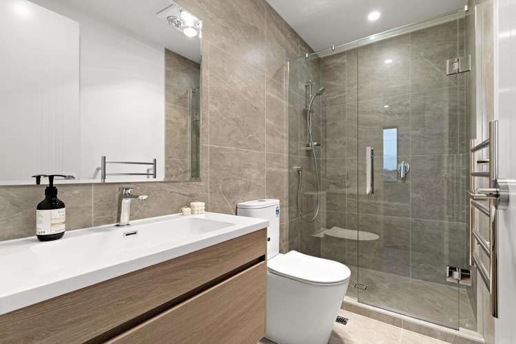 24 Milenio Crescent Mairangi Bay_11