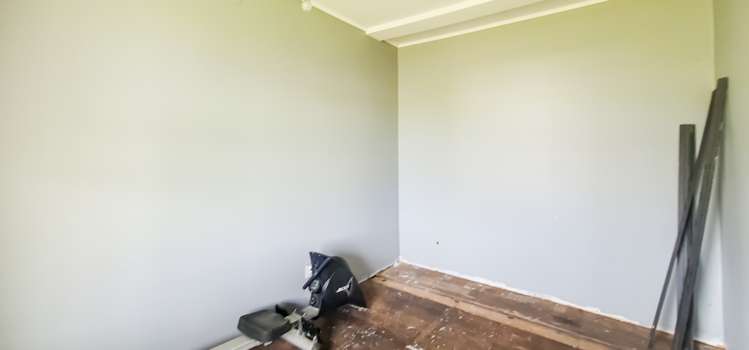 4 Cemetery Road Sanson_10