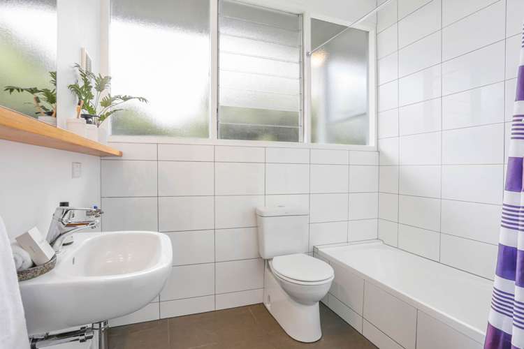 159 Scenic Drive Titirangi_12