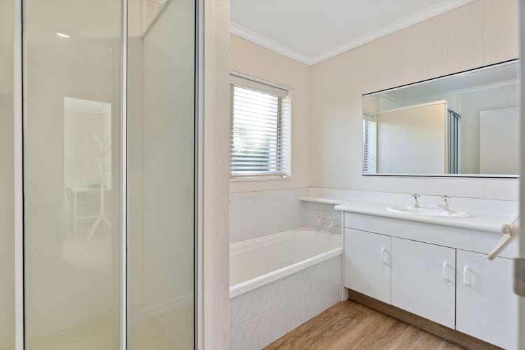 10 Russley Drive Mount Maunganui_12