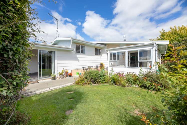 5a Newbourne Crescent Redwoodtown_14