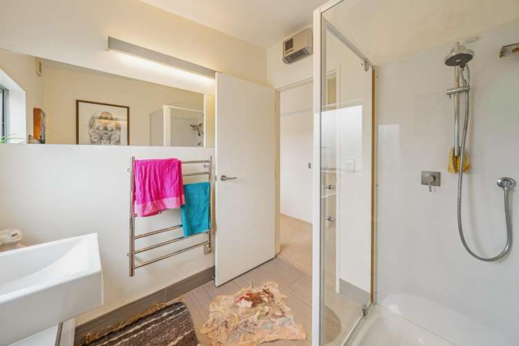 80 Saddleback Grove Karori_21