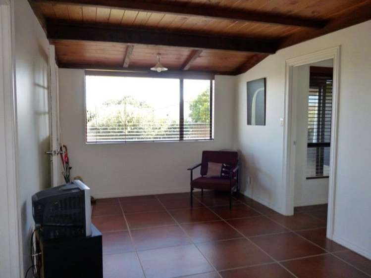 22 Pohutukawa Drive Opunake_11