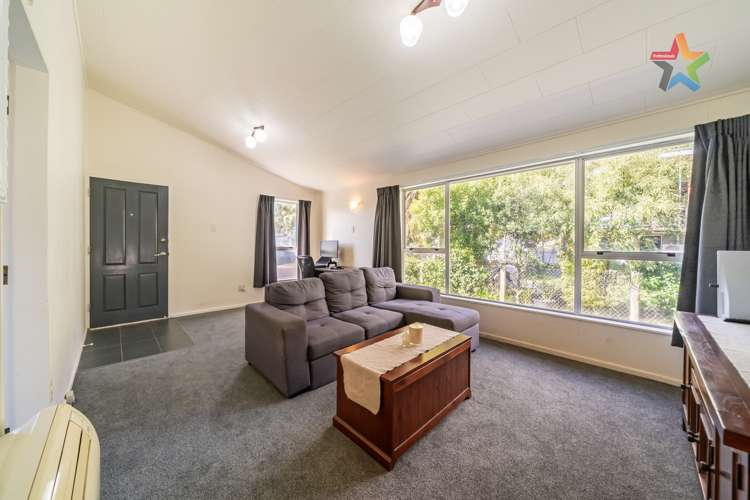 10 Crawford Grove Naenae_5