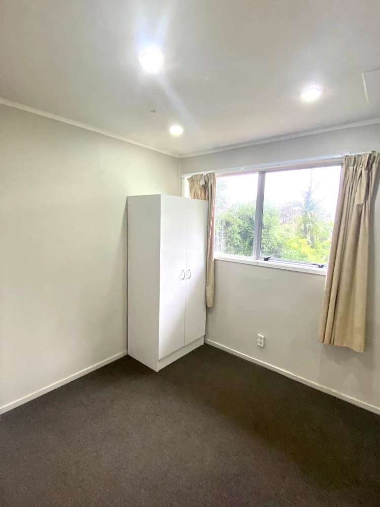 14a Target Road Totara Vale_5