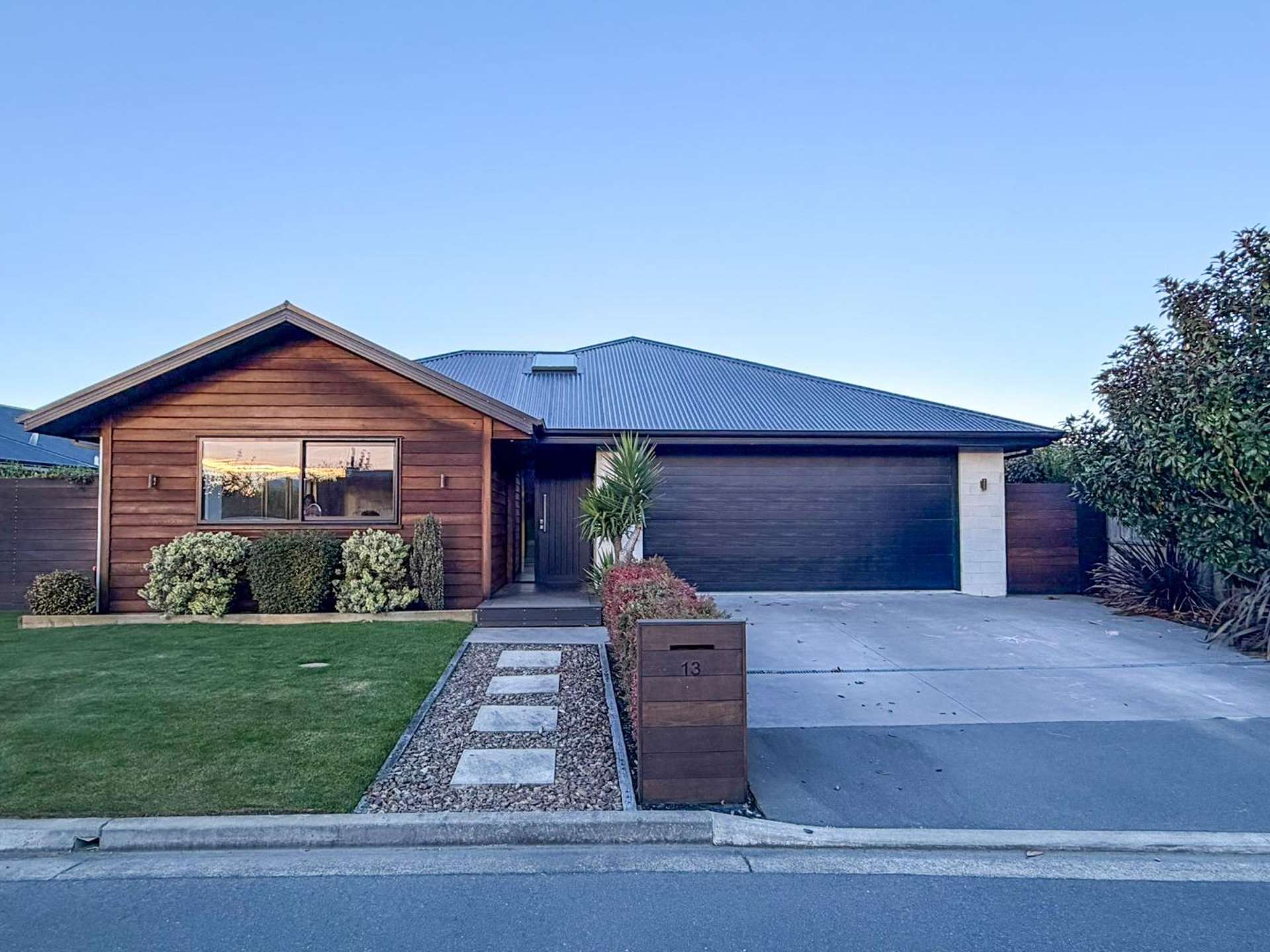 13 Sunline Avenue Lincoln_0