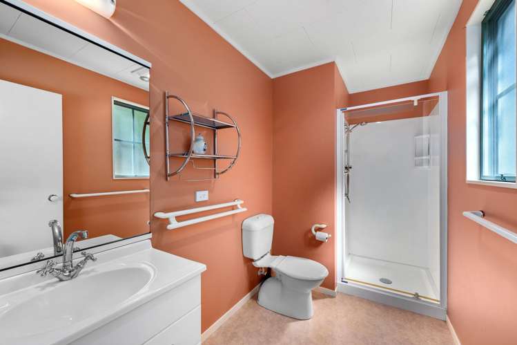 1693 Queen Charlotte Drive Queen Charlotte Sound_7