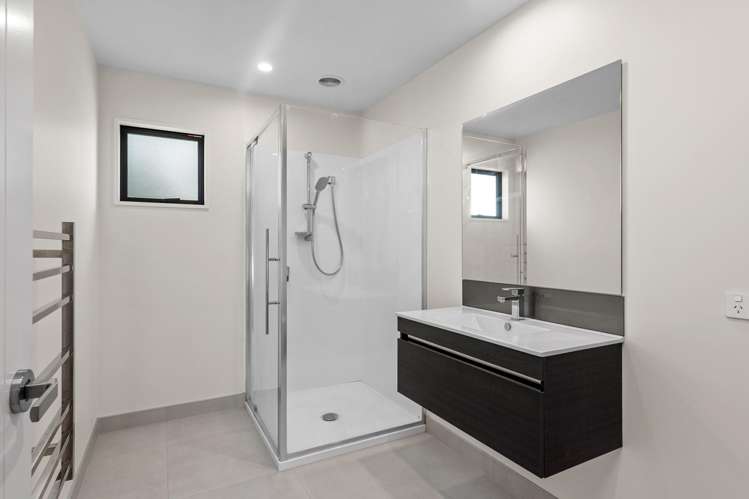 57 Avalon Street Richmond_9