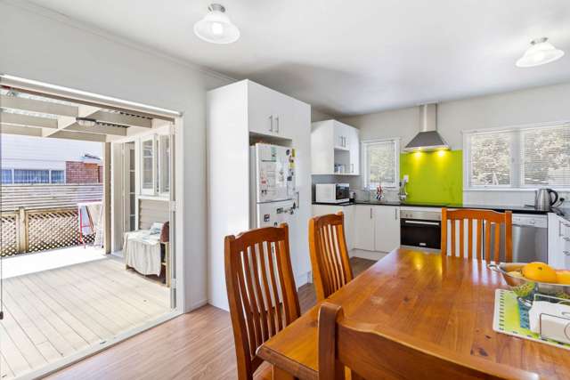 1/124 Chivalry Road Glenfield_3