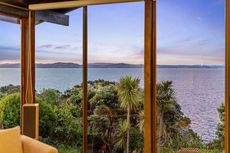 60 Pacific Parade Army Bay_41