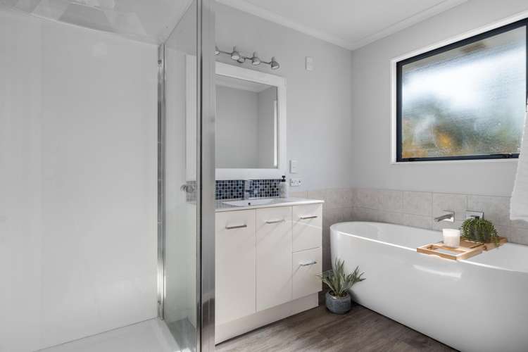 12 Whiting Drive Wakefield_16