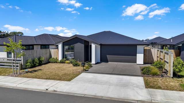74 Crossley Avenue Woodend_2