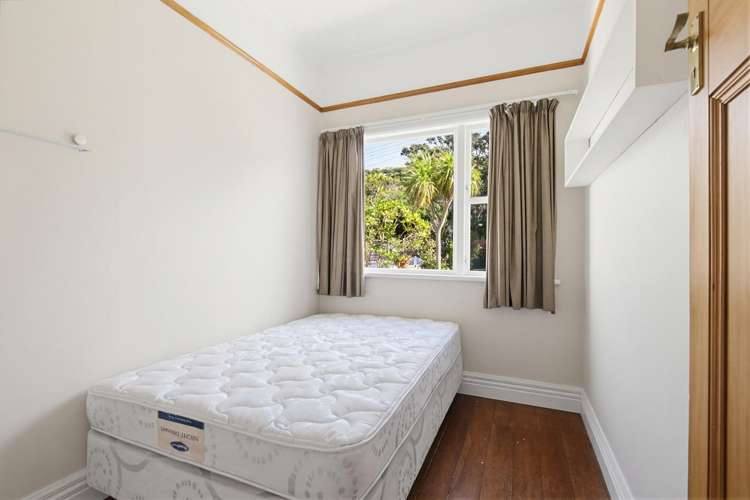 111 Queens Drive Lyall Bay_7