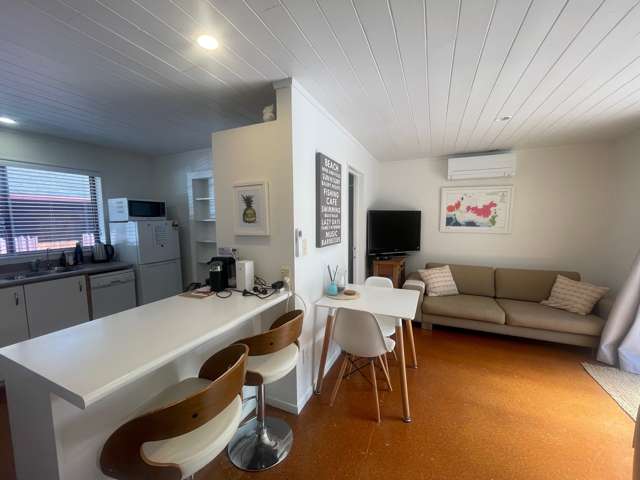 16A Totara Road Onetangi_3