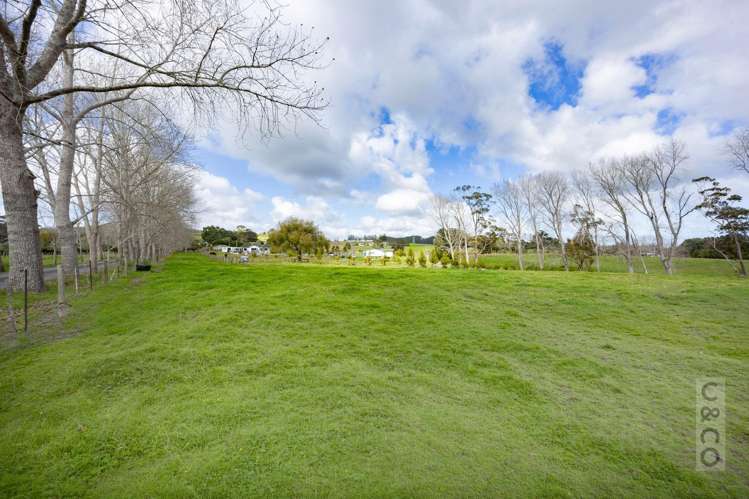 836 Old North Road_4