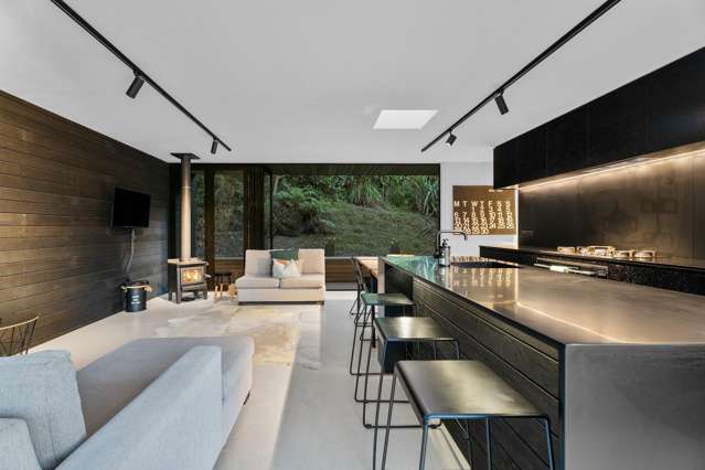 1 Huruhi Road Oneroa_2