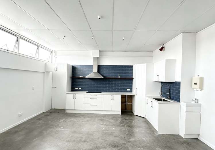 Shop 7/25 Anzac Road Browns Bay_8