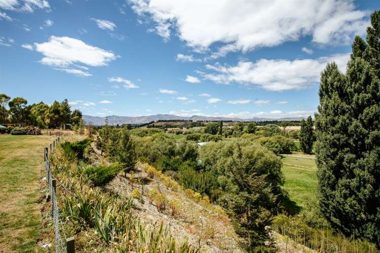 17 Balneaves Lane Albert Town_9