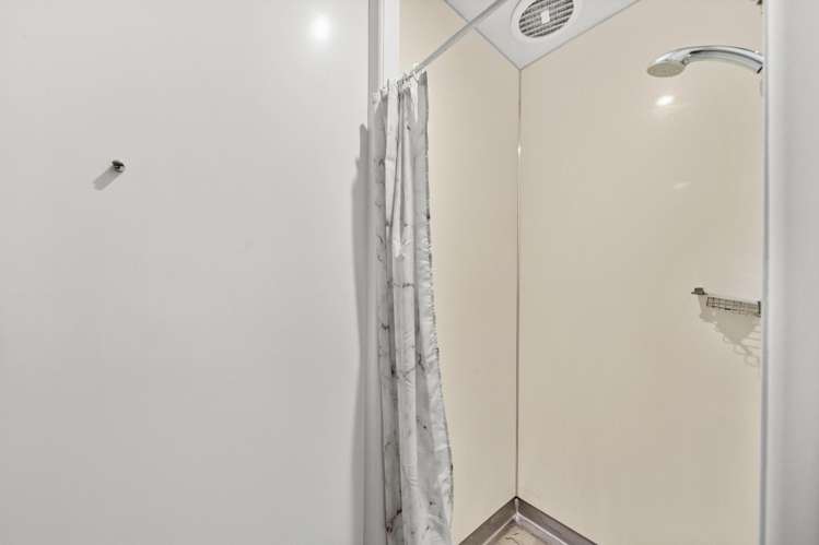 5 Kitchener Street Lansdowne_15