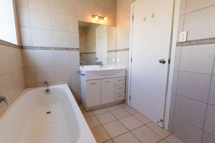 76 Roberton Road 10016_7