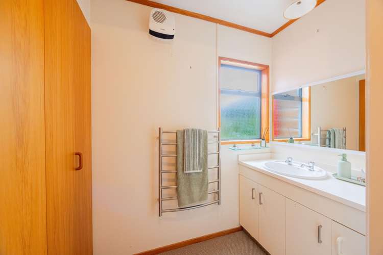 2/411 Eastbourne Street East Hastings_7