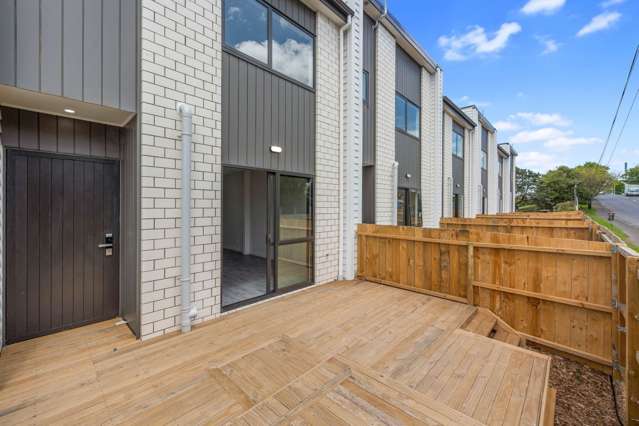 2/41 Settlement Road Papakura_1