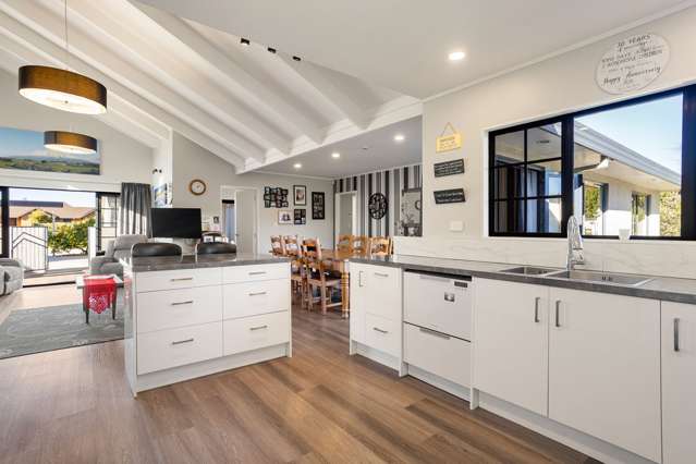 64 Athlone Drive Cambridge_4