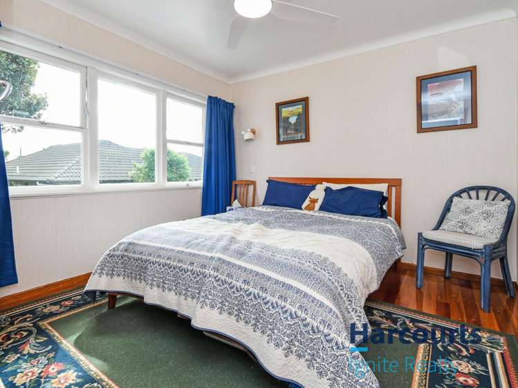 8 Youngs Road Papakura_16