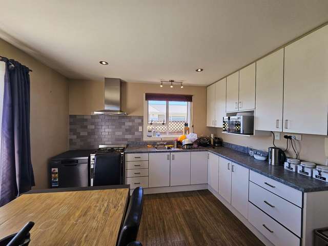 82 Blankney Street Hornby_4