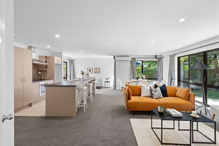 4 Lightning Close Wigram_4