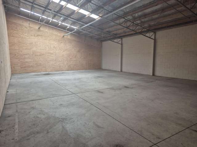 Unit 2/152 Collins Road Glenview_3