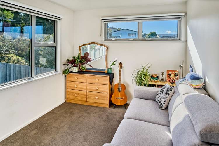 92 Mana View Road Paremata_11