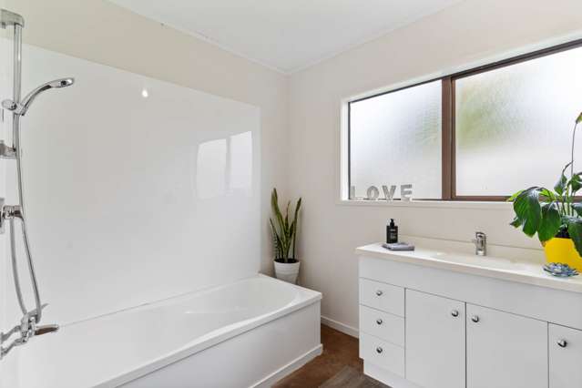 106 Solar Road Glen Eden_4