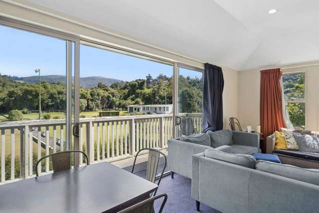 Spacious 6-Bedroom Flat in North Dunedin
