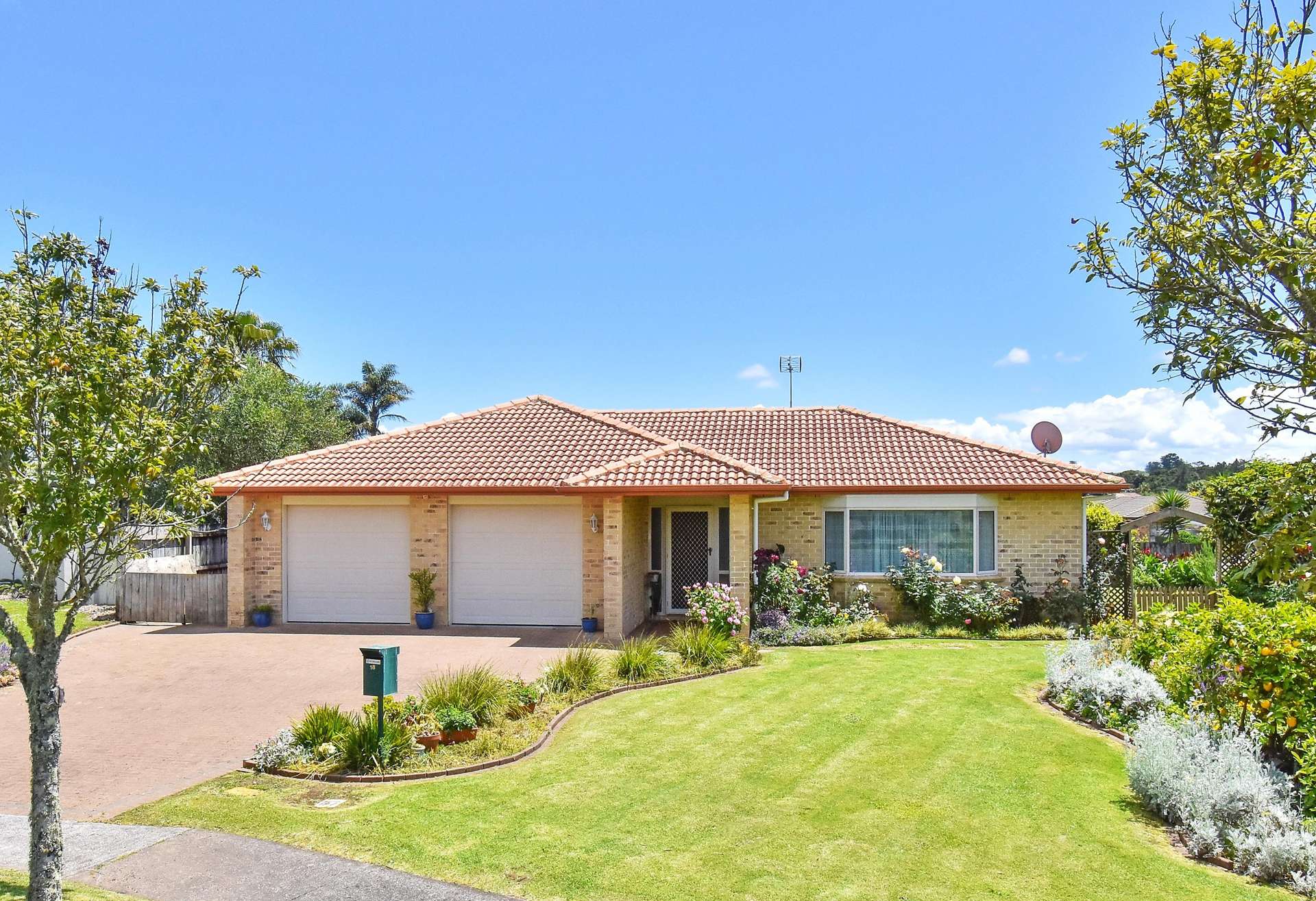 18 Flora Place Wattle Downs_0