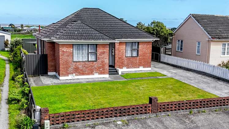 54 Firth Street Cobden_33