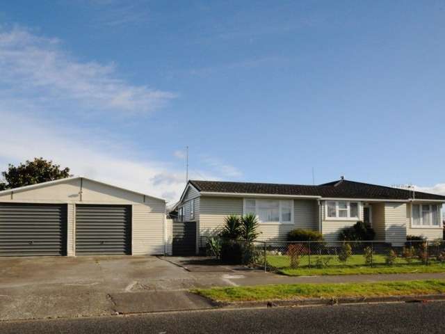 13 Scully Crescent Onekawa_3