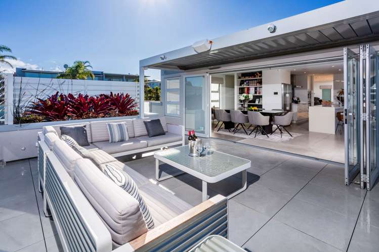 62 Seaview Road Castor Bay_21