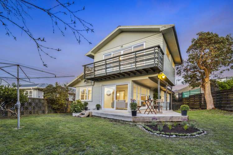 39 Lynda Avenue Paparangi_25