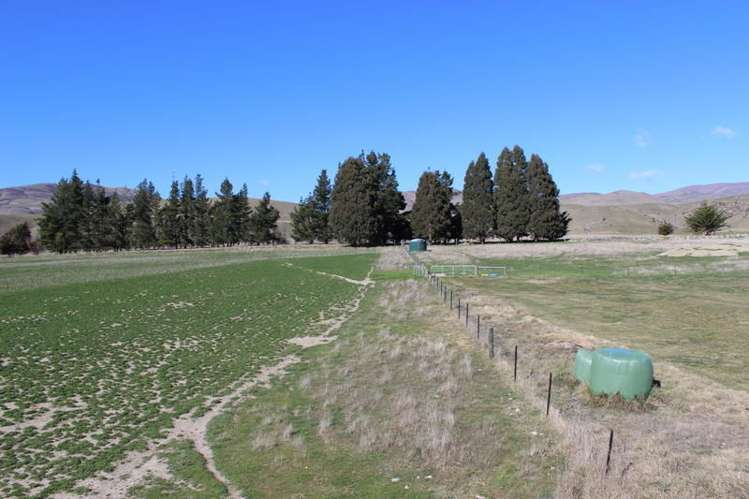 522 Ardgour Road Westland Surrounds_8