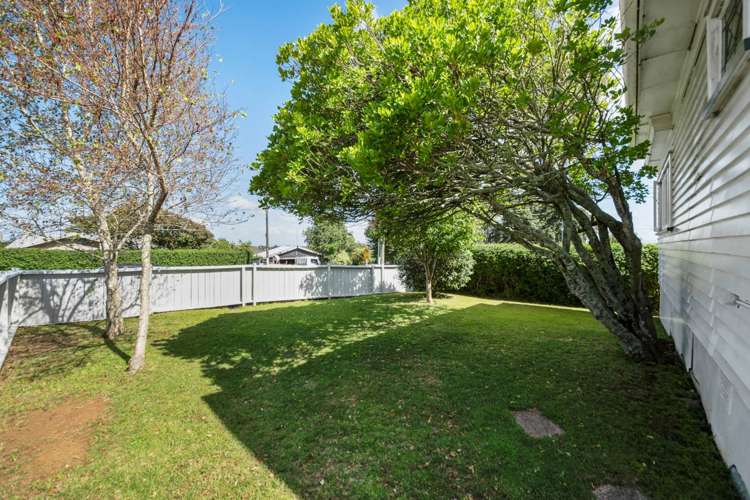 8a Warren Avenue Three Kings_14