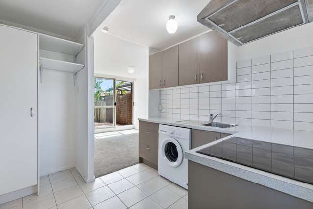 14/32 Blockhouse Bay Road Avondale_3