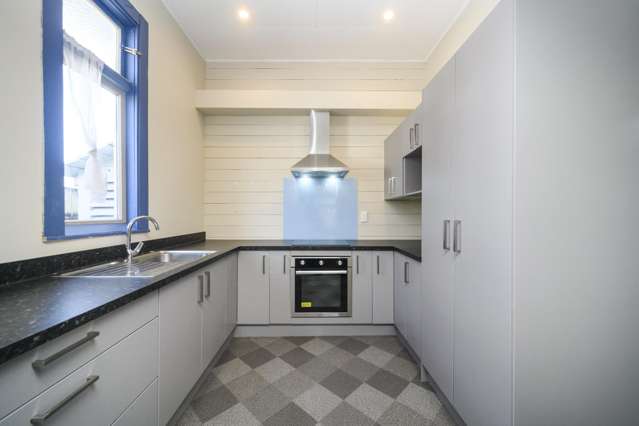 1/135 Ferguson Street West End_1