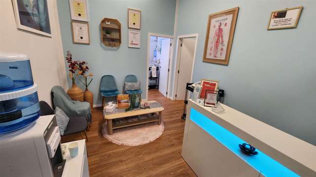 2/17 Aviemore Drive Highland Park_3