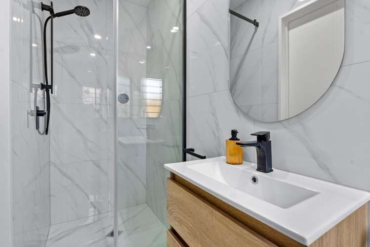 7/27 Carole Crescent Pakuranga Heights_21