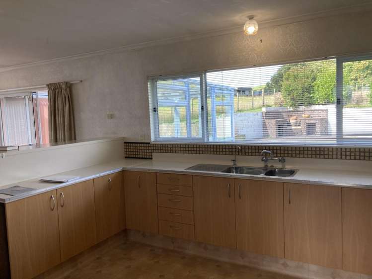 100 Newell Road Tokoroa_11