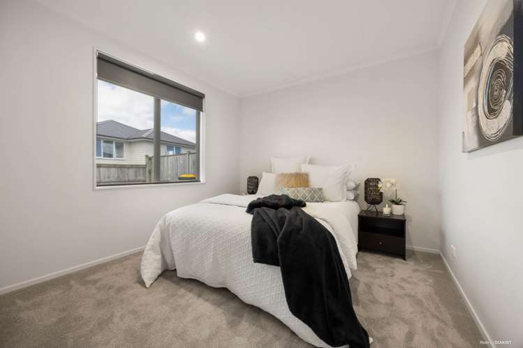 31 Kukuwai Avenue Red Beach_16