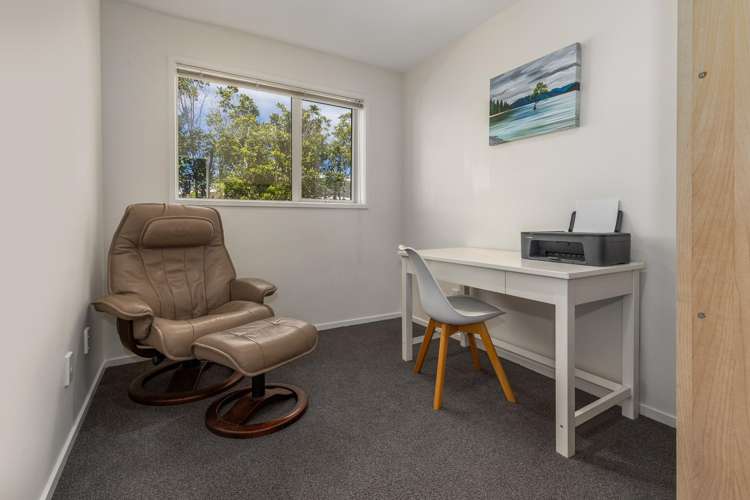 8 Kaweka Close Aotea_16