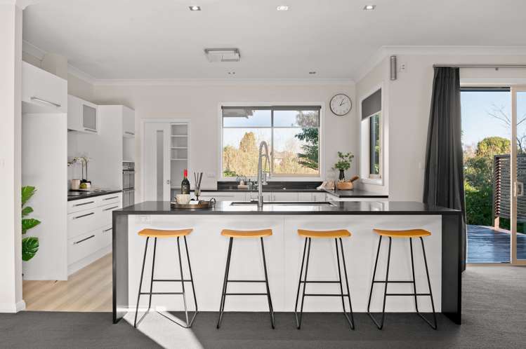 136 Saint James Drive Huntington_7