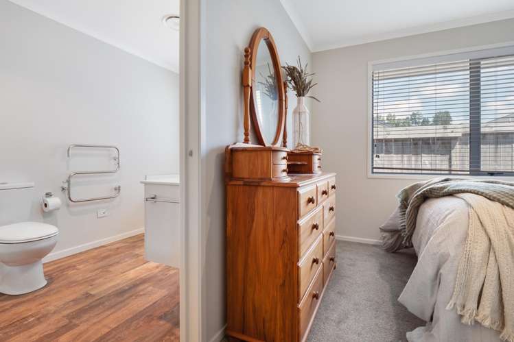 123 Whakaturou Crescent Pyes Pa_16